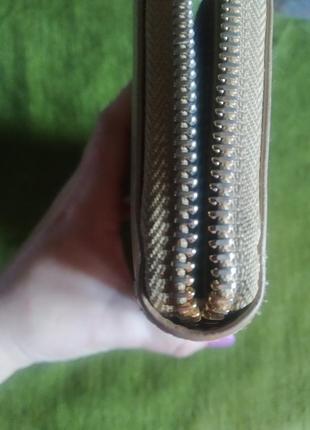 Salvatore ferragamo гаманець