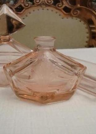 Антикварный парфюмерный набор флакон для духов шкатулка розовое стекло 1930 годов №995