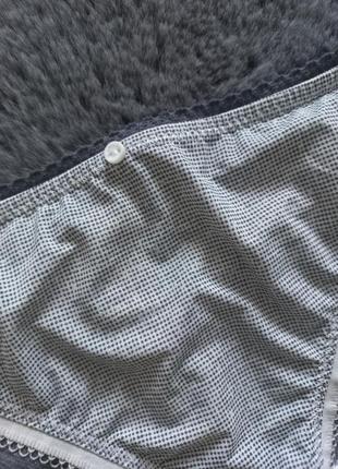 Трусики стринги