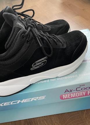 Кроссовки skechers