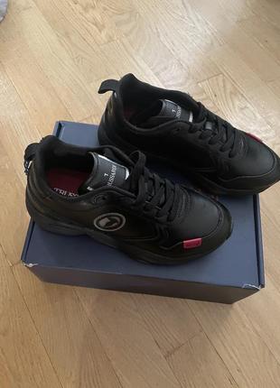 Кросівки trussardi