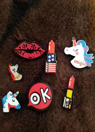 Набор значков 7шт