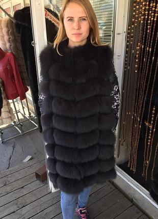 Шикарна песцева жилетка.