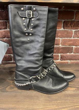 Чёрные кожаные сапоги baldinini