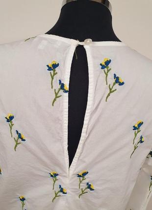 Белая блузка с вышивкой цветы желтые синие6 фото