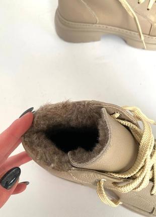 Зимові жіночі шкіряні черевики беж з хутром натуральна шкіра темний крем бежеві зимні легкі ботинки мокко зима5 фото