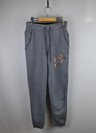 Спортивные штаны nike