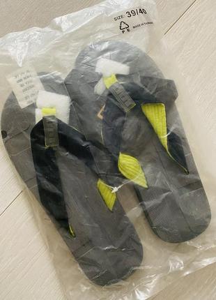 Трендовые мужские тапочки ion