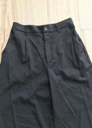Брюки широкие высокая посадка с защипами