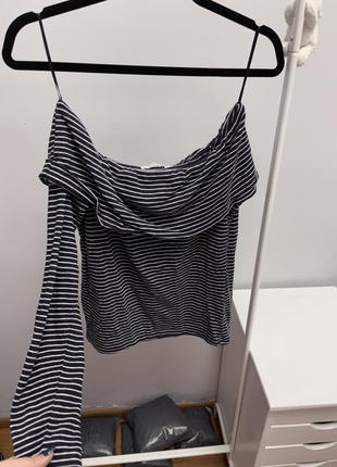 Кофточка в полоску bershka