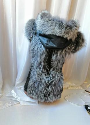 Жилетка безрукавка натуральная кожа натуральный мех лиса чернобурка пушистый жилетка...