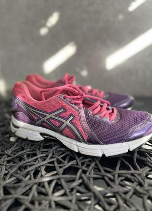 Кросівки asics
