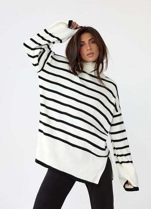 💙светр в смужку прямого крою з розрізами💛