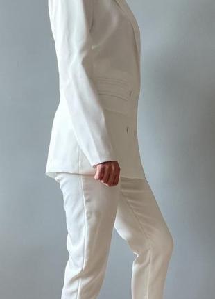 Піджак білого кольору, сток6 фото
