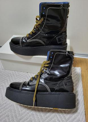 Жіночі черевики берци diesel