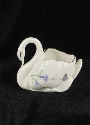Порцелянова статуетка лебедя royal albert