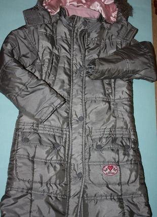 Курточка-пальто еврозима ф.palomino на р-116/122 в хорошем состоянии1 фото