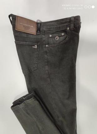 Стильные мужские джинсы