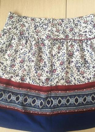 Почти новая брендовая юбка, очень красивая