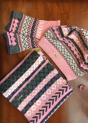 Шерстяний комплект шапка, шарфик, рукавички новий