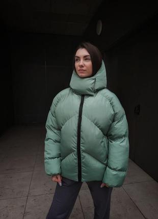 Зимовий зелений пуховик