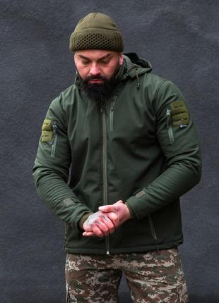 Мужская теплая куртка soft shell олива, тактическая куртка мужская зимняя с капюшоном шевронами хаки9 фото