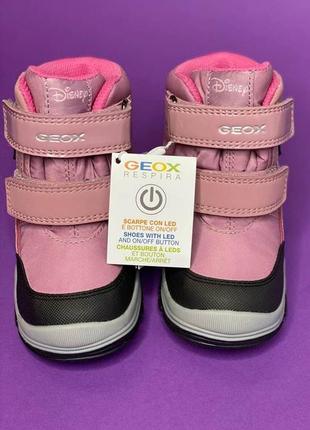 Зимние детские ботинки geox flanfil с мигалками, сапоги джеокс 22,23 зимові дитячі черевики4 фото
