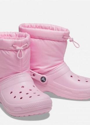 Женские сапоги крокс розовые crocs classic lined neo puff boot ballerina pink3 фото