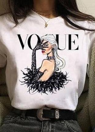 Футболочка с принтом vogue1 фото