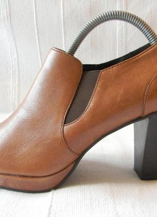 Закрытые кожаные туфли 5th avenue р.39/6 ст.25,8см