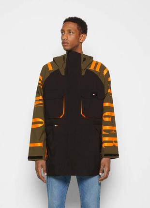 Парка tommy hilfiger tech sailing parka, army green/black multi7 фото