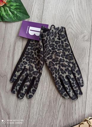 Теплі рукавички з леопардовим принтом boardman
