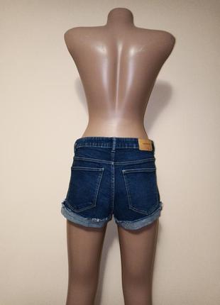 Джинсовые шорты zara. 9