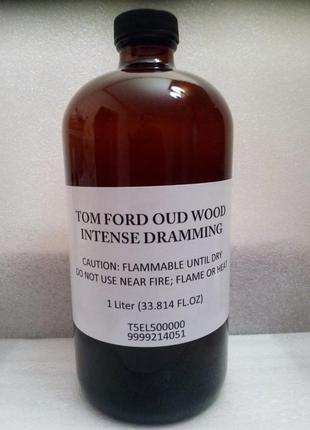 Tom ford oud wood intense 1 мл пробник