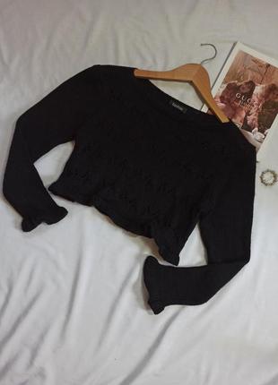 Черный укороченный свитер с рюшами1 фото