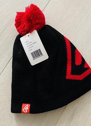 Тепла чоловіча шапка