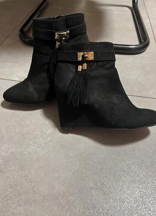 Чудові черевики river island