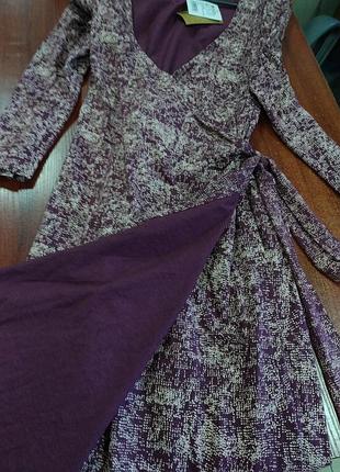 Платье на запах.