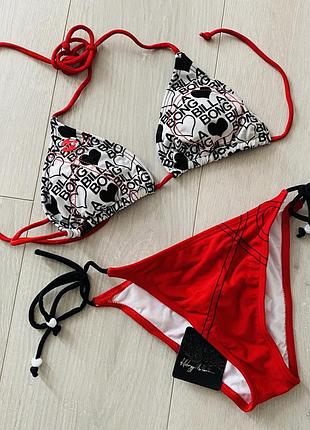 Стильний фірмовий купальник