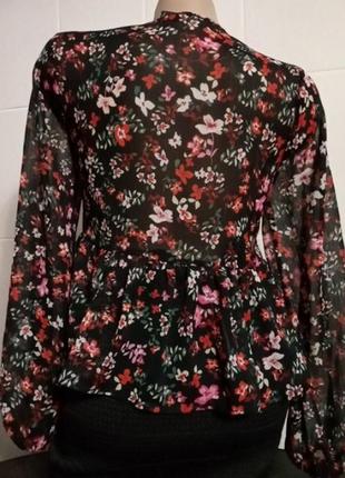 Блуза з баскою в квітковий принт4 фото