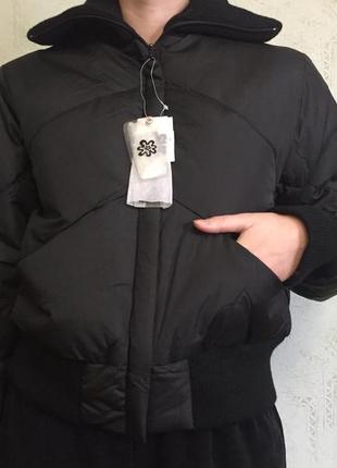 Куртка -пуховик