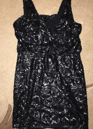 Платье с пайетками
