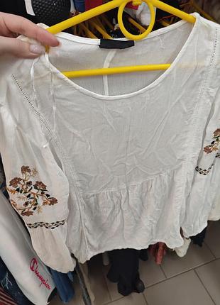 Блузка вишита