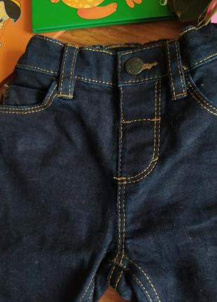 Модные джинсы скинни на парнишку next на 6-9 мес.3 фото