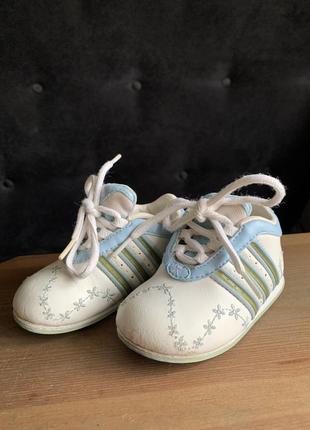Кросівки дитячі adidas nike р.20
