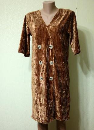 Велюровое платье с пуговицами2 фото