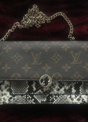 Клатч louis vuitton