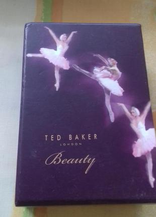 Прекрасний набір косметики блиск для губ кремові тіні, рум'яна ted baker оригінал5 фото