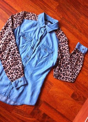 Джинсовая блуза с леопардовыми шифоновыми рукавам3 фото