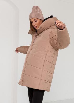 Стильная зимняя куртка для беременных с капюшоном7 фото